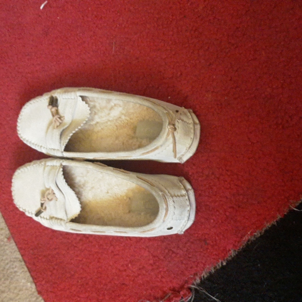 UGG FLATS - Picture 6 of 8